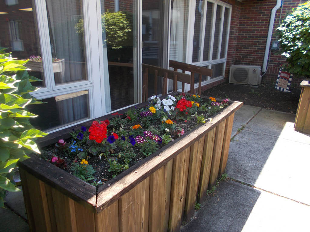 Lochhaven Apartments Independent and Assisted Living For Seniors